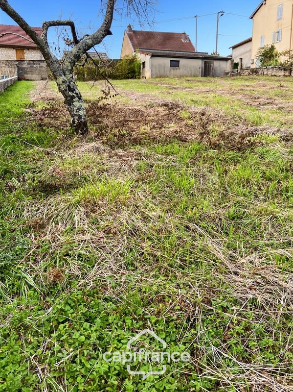 Terrain constructible - 694 m²