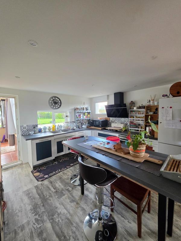 Maison - 99 m² - 5 pièces