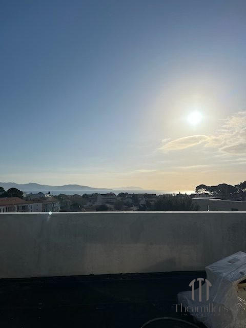 Appartement - 107 m² - 5 pièces