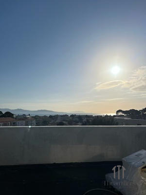 Appartement - 107 m² - 5 pièces