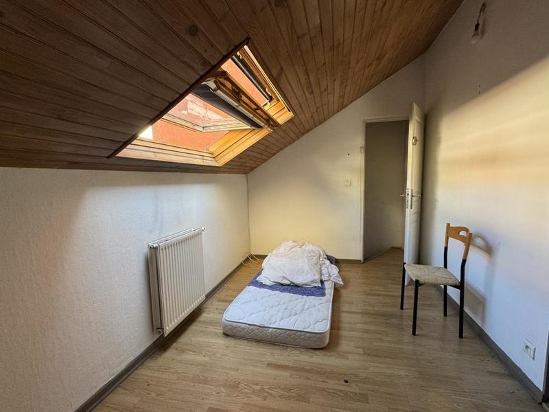 Immeuble - 75 m² - 5 pièces