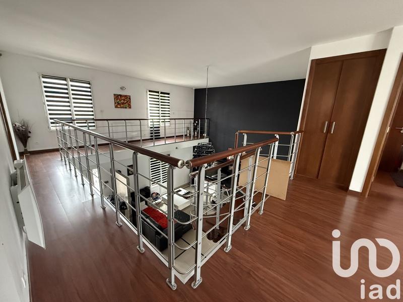 Maison - 211 m² - 7 pièces