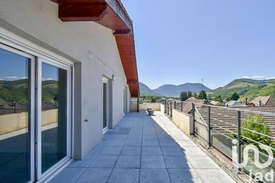 Appartement - 120 m² - 4 pièces