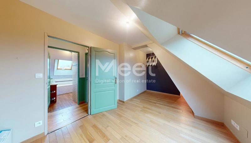 Pavillon - 316 m² - 12 pièces