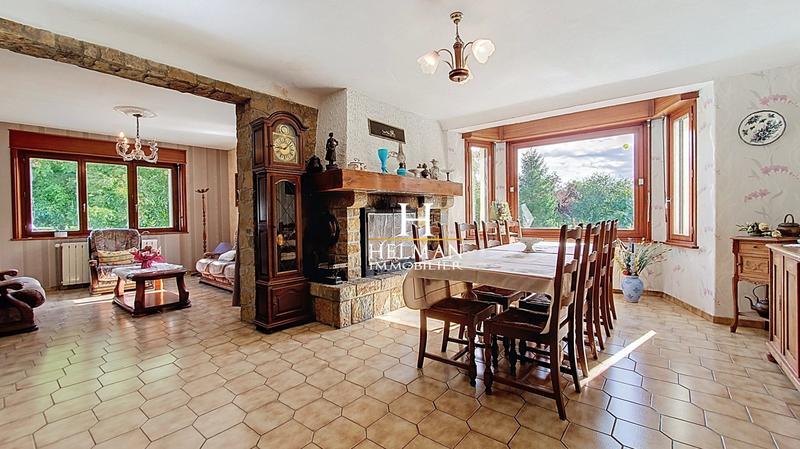 Maison - 311 m² - 12 pièces