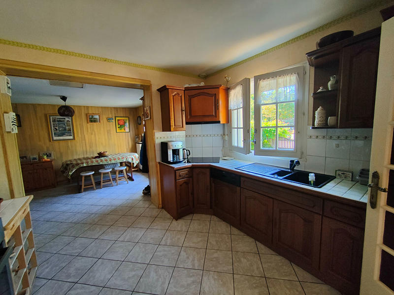 Maison - 141 m² - 7 pièces