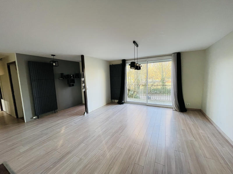 Maison - 211 m² - 7 pièces
