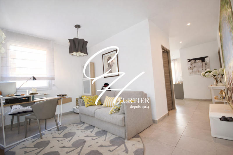 Appartement - 105 m² - 4 pièces