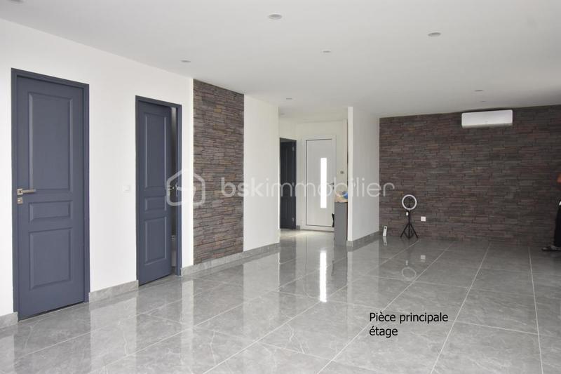 Maison - 147 m² - 7 pièces