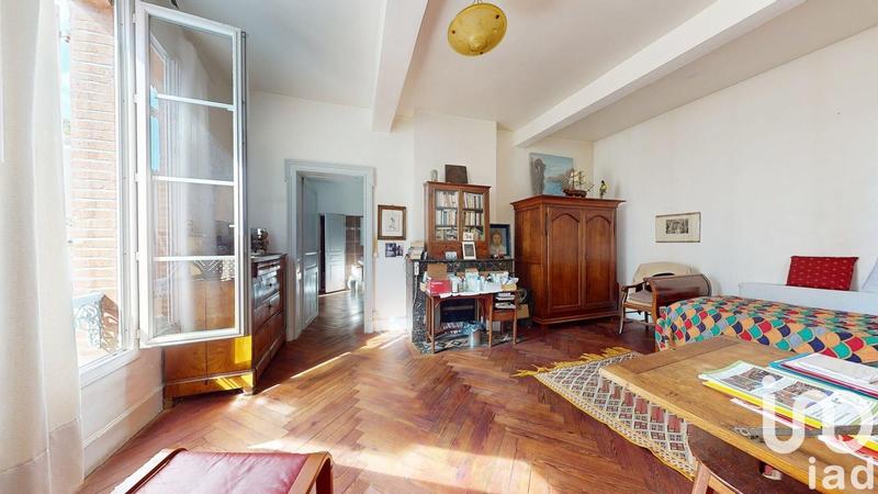 Maison - 328 m² - 10 pièces