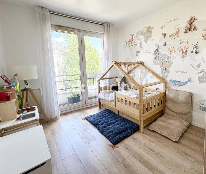 Appartement - 93 m² - 4 pièces