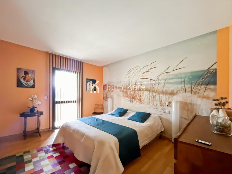 Maison - 200 m² - 5 pièces