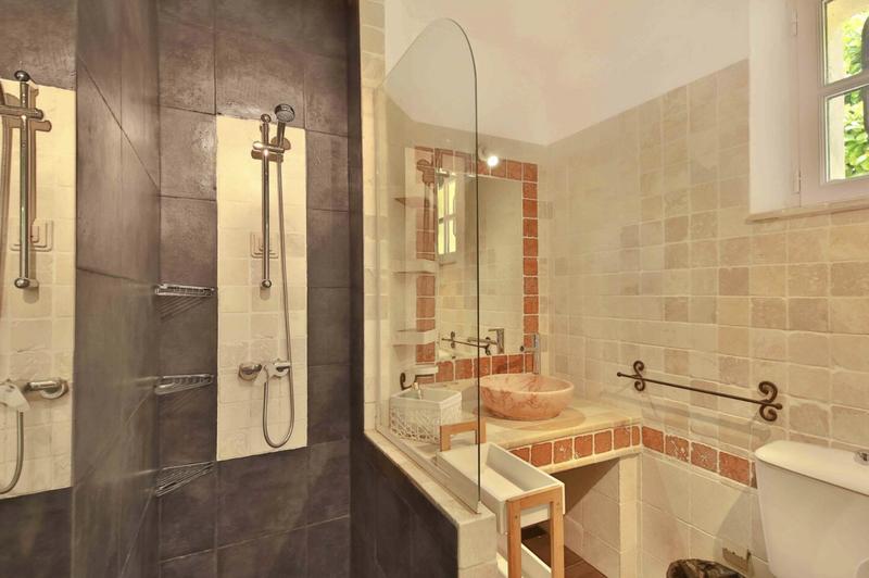 Villa - 262 m² - 6 pièces