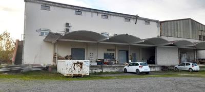 Local commercial - 938 m² - 9 pièces