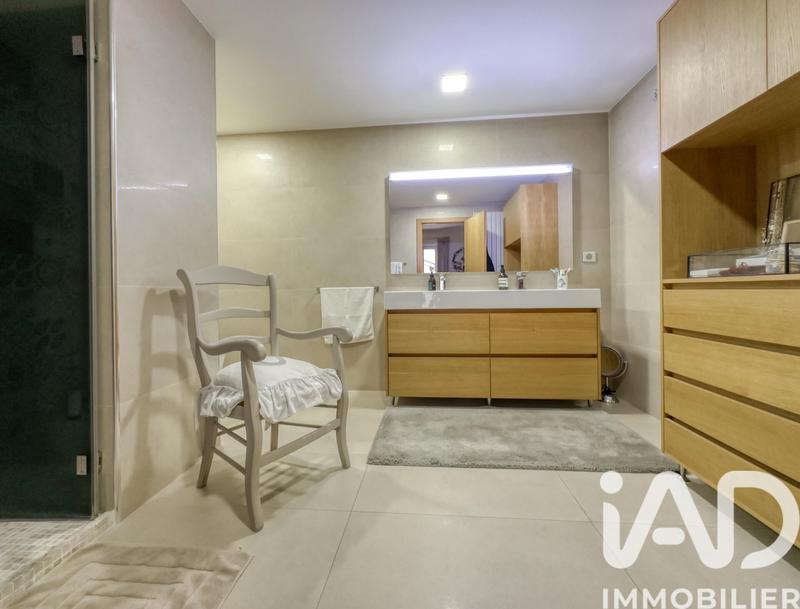 Maison - 176 m² - 6 pièces