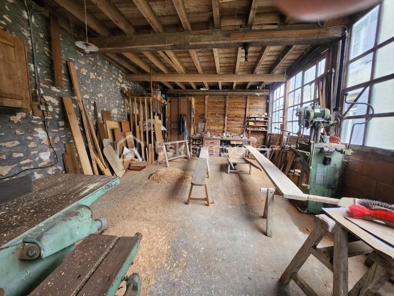 Propriété - 192 m² - 7 pièces