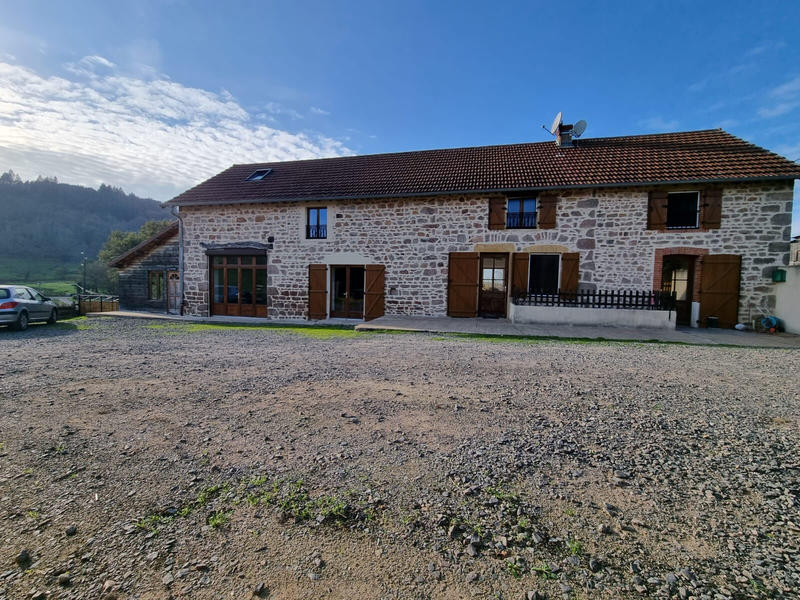 Maison - 232 m² - 8 pièces