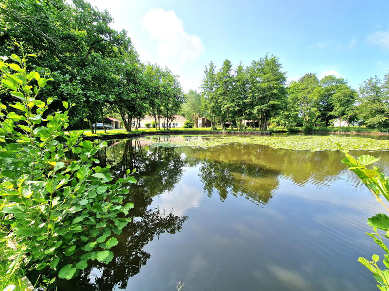 Maison - 200 m² - 8 pièces