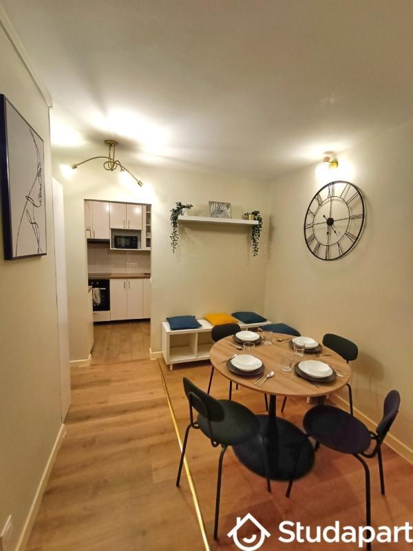 Chambre - 9 m² - 1 pièce