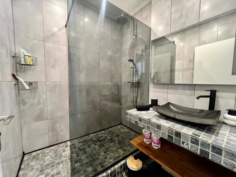 Appartement - 101 m² - 4 pièces