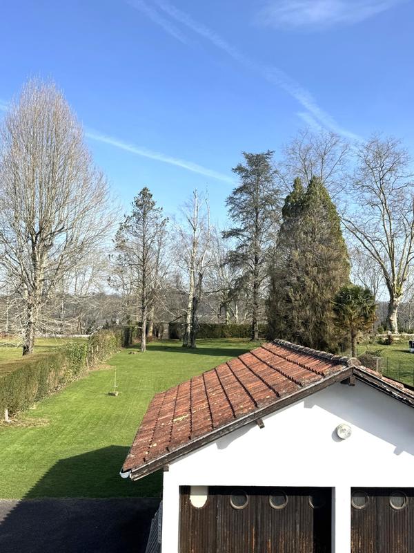 Maison - 182 m² - 7 pièces