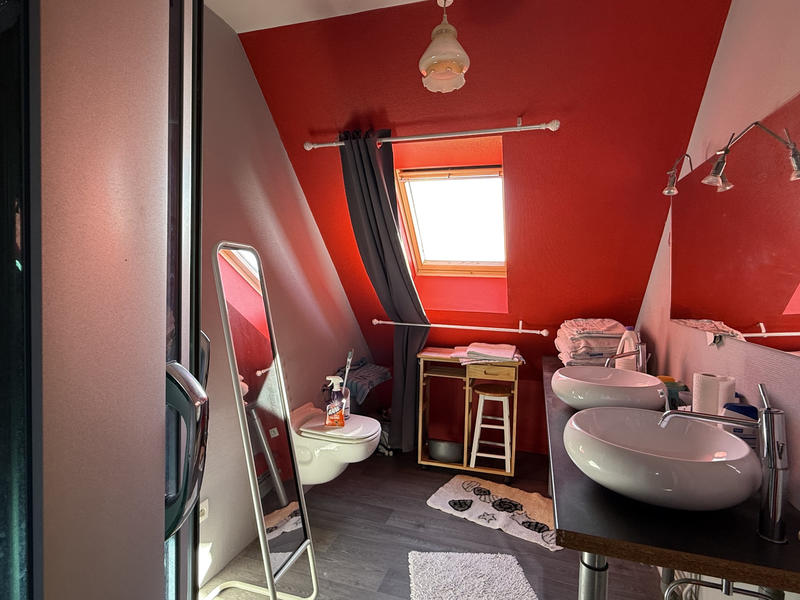 Maison - 193 m² - 8 pièces