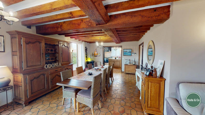 Maison - 147 m² - 6 pièces