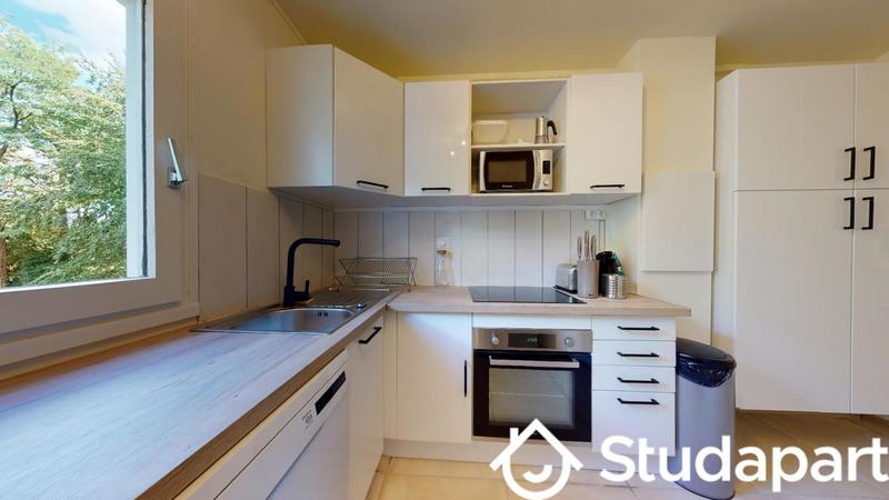 Chambre - 13 m² - 1 pièce