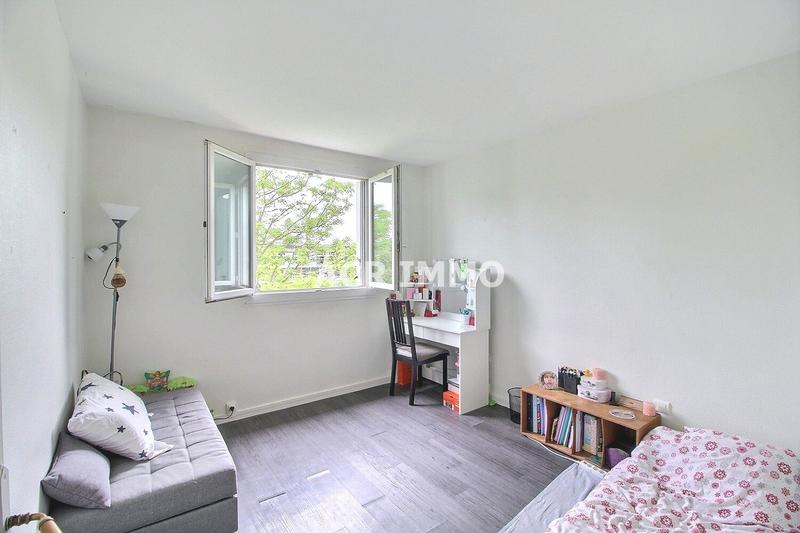 Appartement - 70 m² - 4 pièces