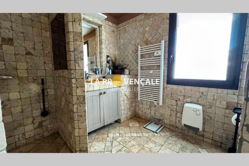 Maison - 194 m² - 5 pièces