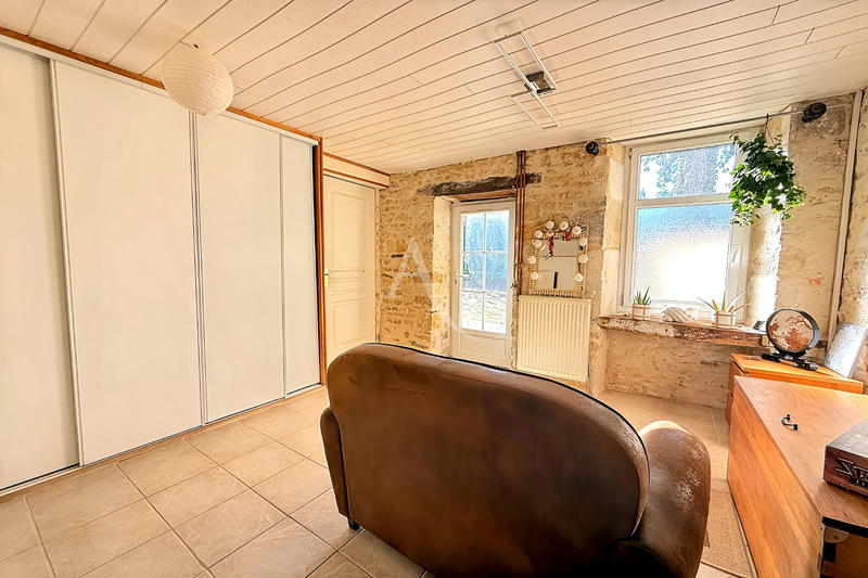 Maison - 97 m² - 3 pièces