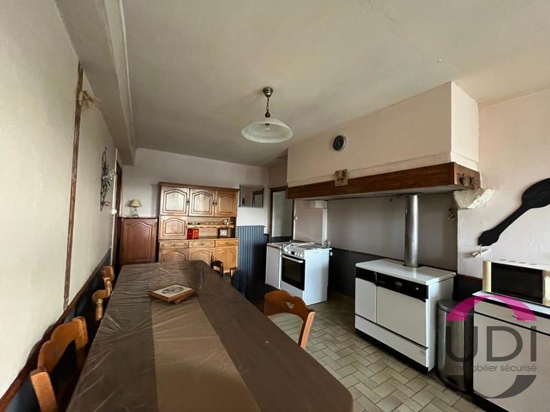 Maison - 137 m² - 6 pièces