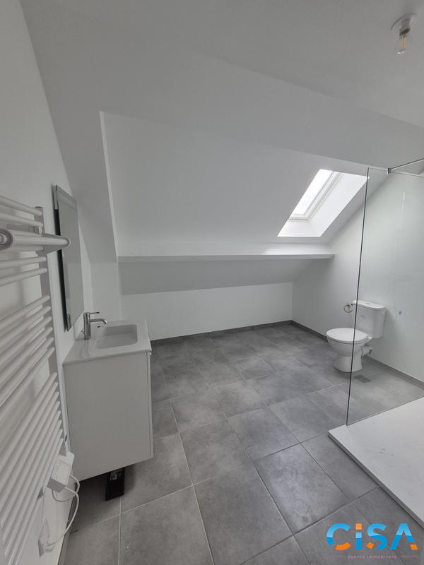 Maison traditionnelle - 96 m² - 4 pièces