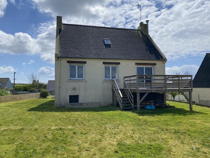 Maison traditionnelle - 104 m² - 5 pièces