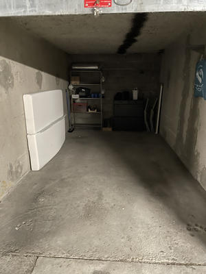 Parking / Garage - 13 m²