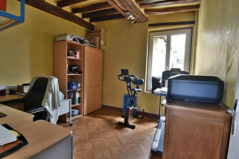 Maison - 189 m² - 9 pièces