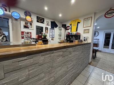 Local commercial - 182 m²