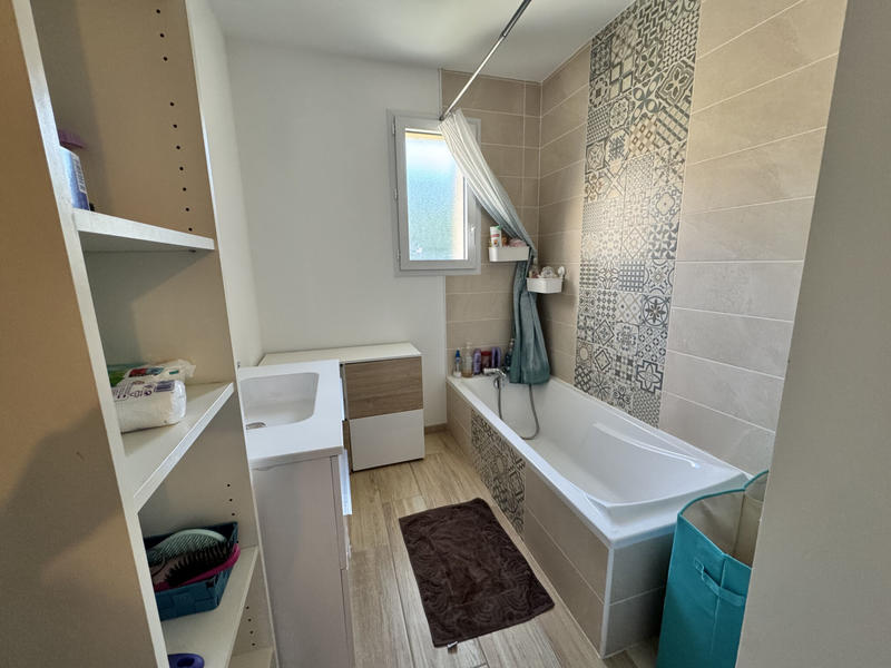 Maison - 92 m² - 4 pièces