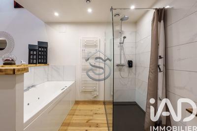 Maison - 191 m² - 7 pièces