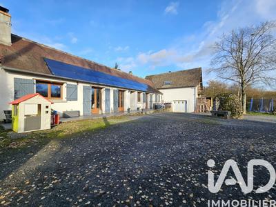 Maison - 121 m² - 6 pièces