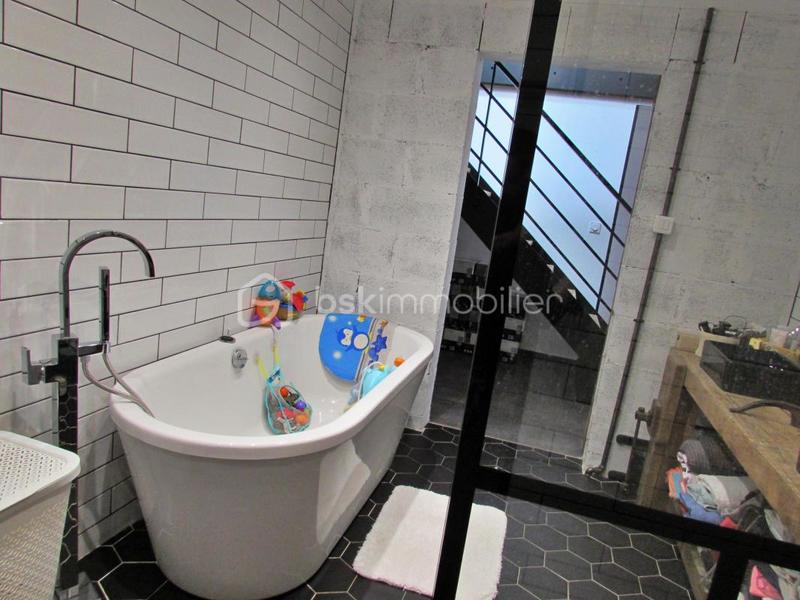 Maison de village - 114 m² - 4 pièces