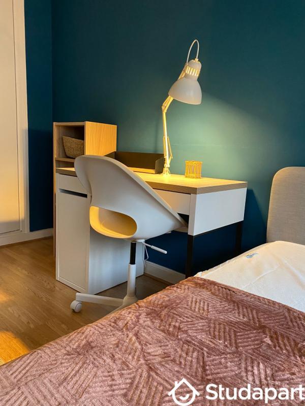 Chambre - 10 m² - 1 pièce