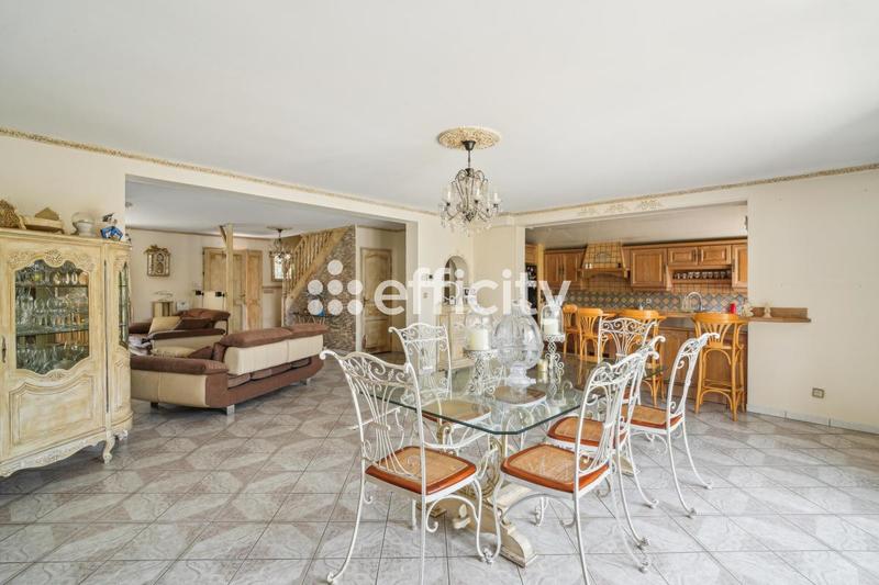 Maison - 131 m² - 6 pièces