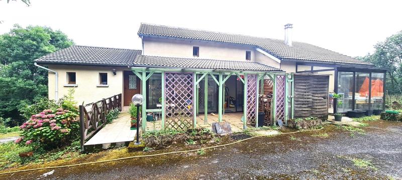 Maison - 240 m² - 12 pièces