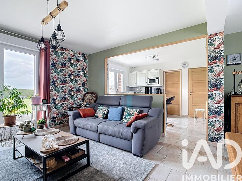 Maison - 104 m² - 6 pièces