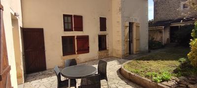 Maison - 92 m² - 5 pièces