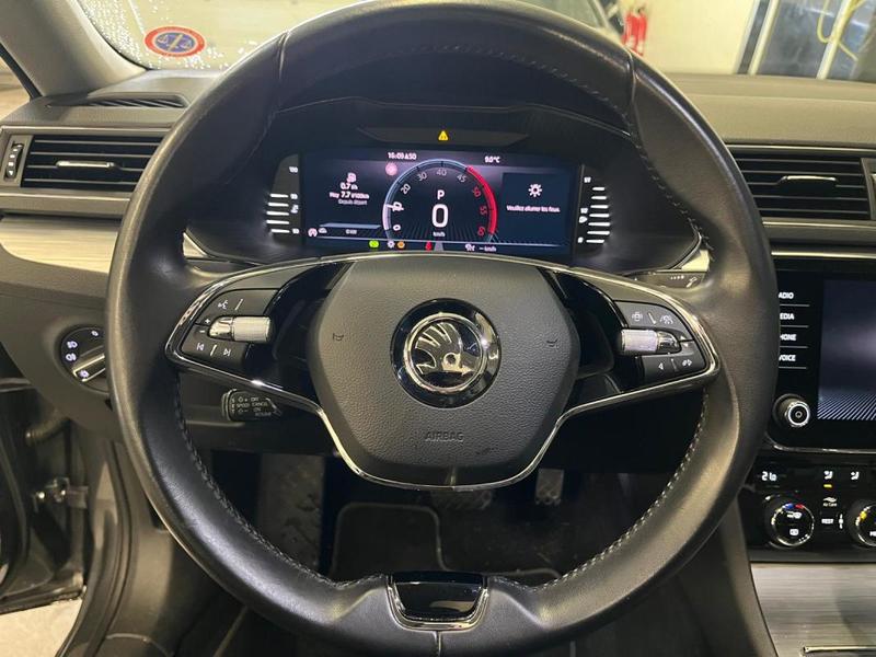 Skoda Superb III Combi Phase 2 2.0 Tdi Dsg7 150 cv Boîte auto