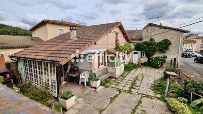 Maison - 130 m² - 8 pièces