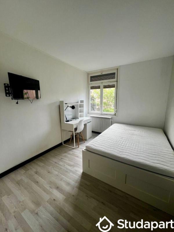 Chambre - 9 m² - 1 pièce