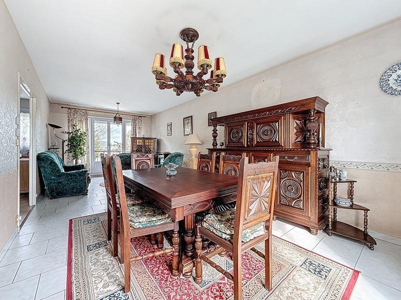 Maison - 96 m² - 4 pièces